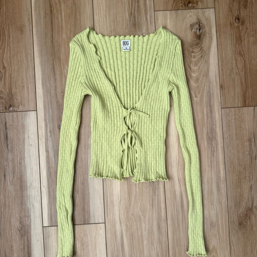 BDG  Women's Long Sleeve Ribbed Top - Light Green
